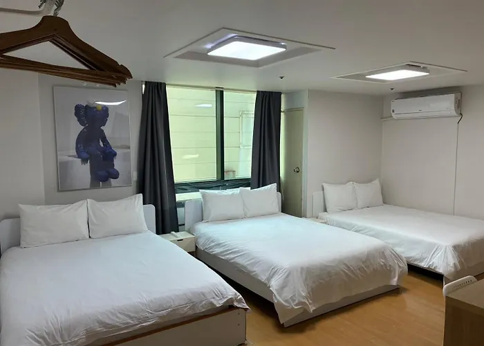Aparthotel Sunny House *